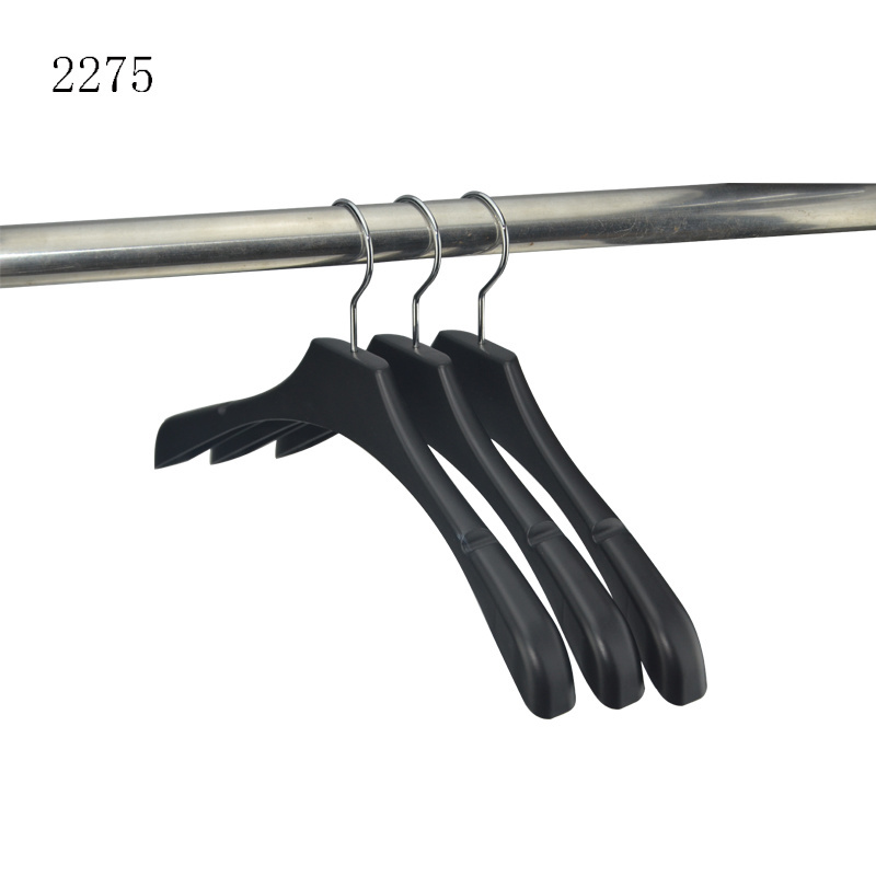 39.5cm Anti Slip Hanger Rotatable 360 Degree Swivel Hook Black Plastic Garment Hanger For Suit Clothes Display