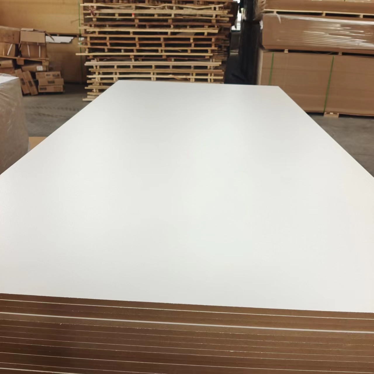 18mm white melamine laminated MDF Board HDF Board fibre boards