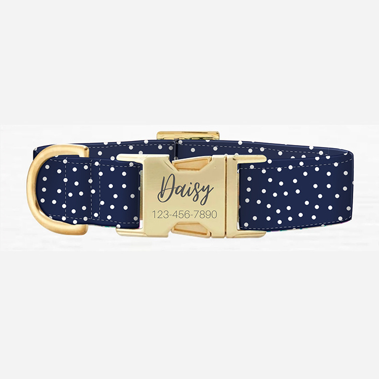 Wholesale stocked collar de lujo para perro custom printed collare per cani cotton fabric dog collars with gold metal buckle