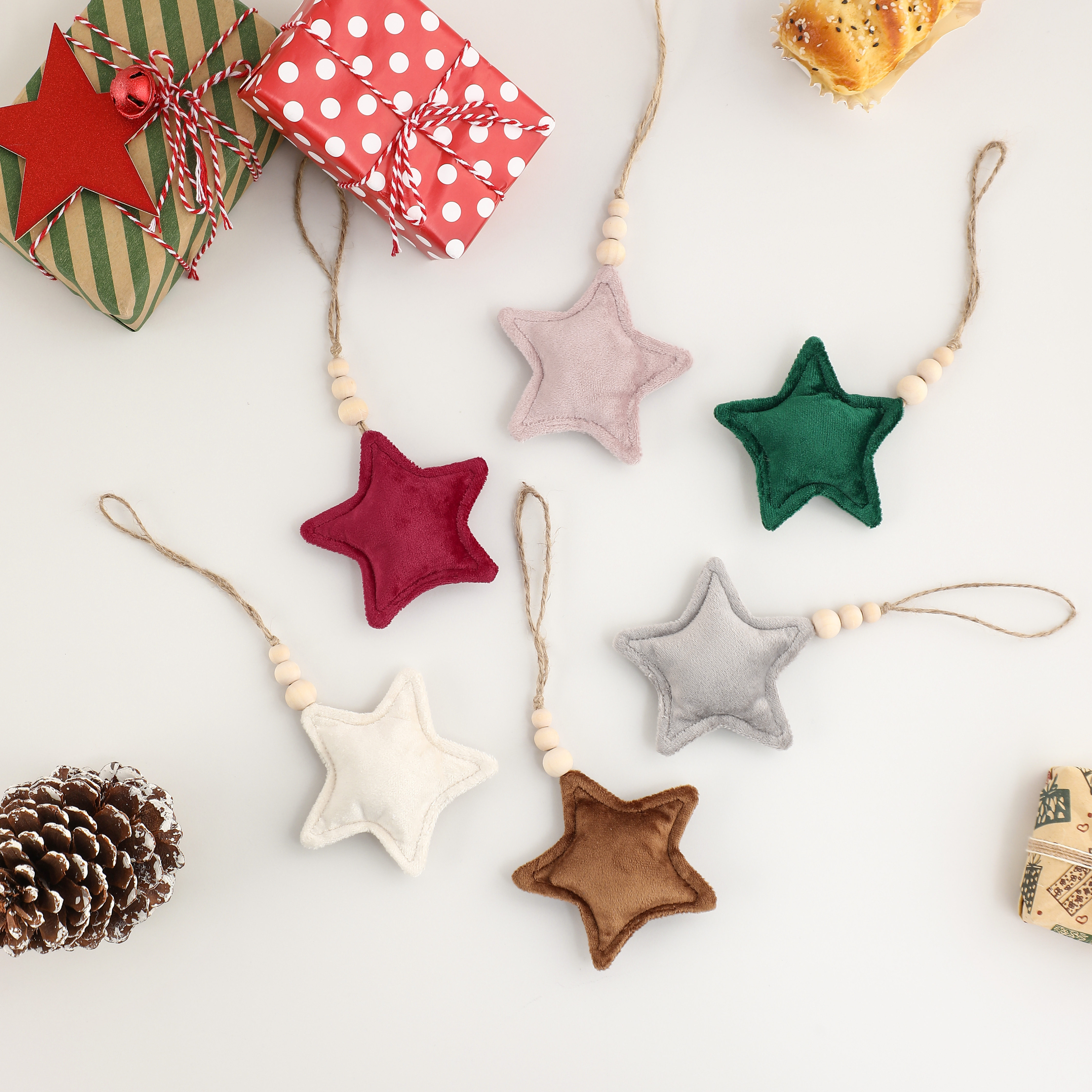 Wholesale Personalized Hanging Velvet Star Tree Outdoor Decorated Christmas Star Wall Decoration