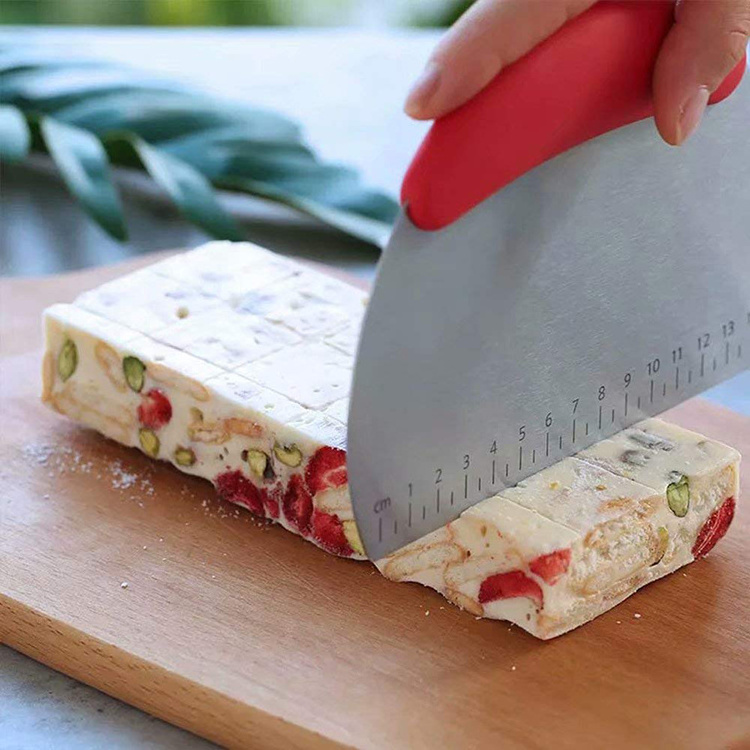 Best Quality Measuring Scale Dough Scraper Conversion Dough Scraper Pastry Cutter Chopper