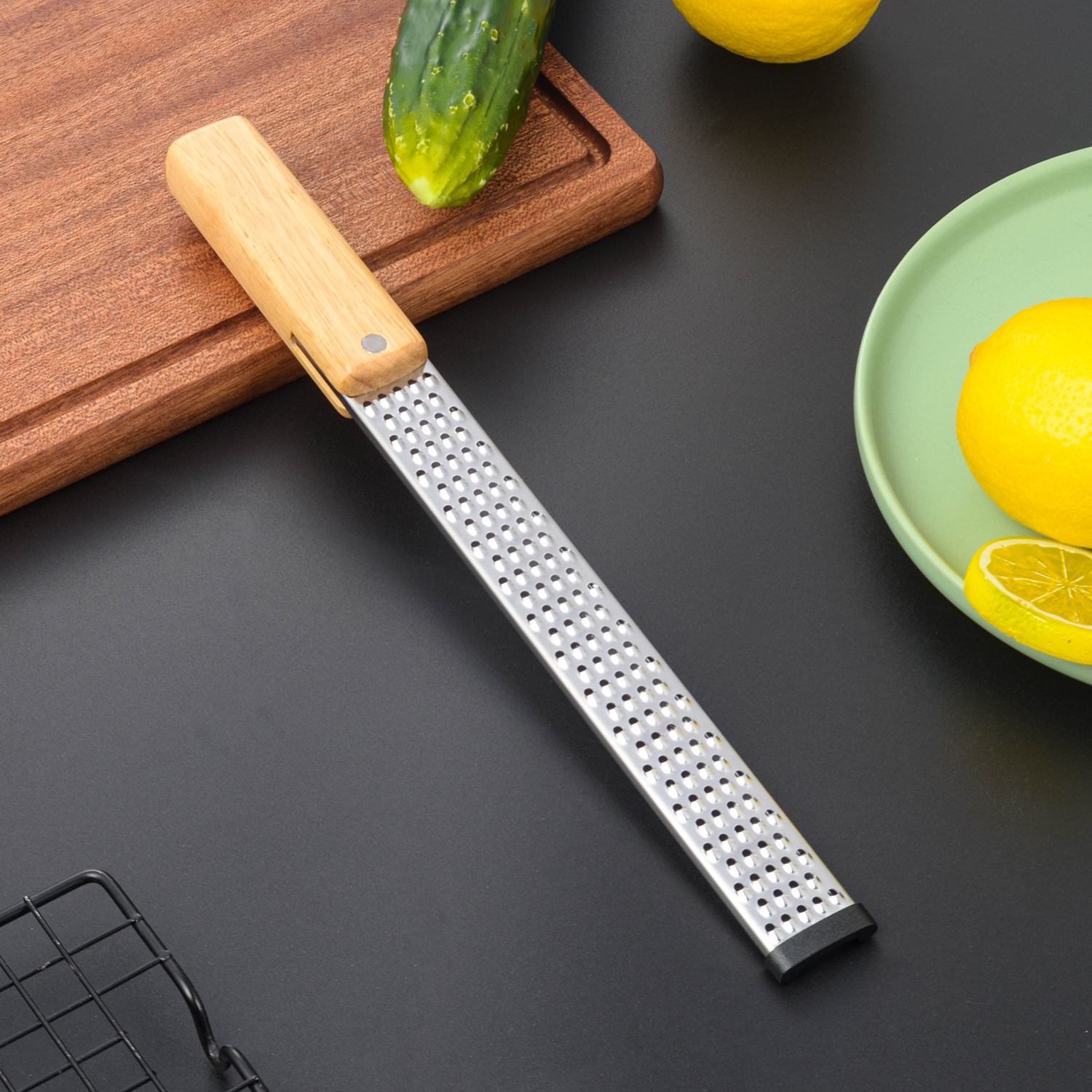 New design wooden handle Stainless Steel Vegetable Tool chocolate Slicer Cheese Graters Lemon Zester Graters