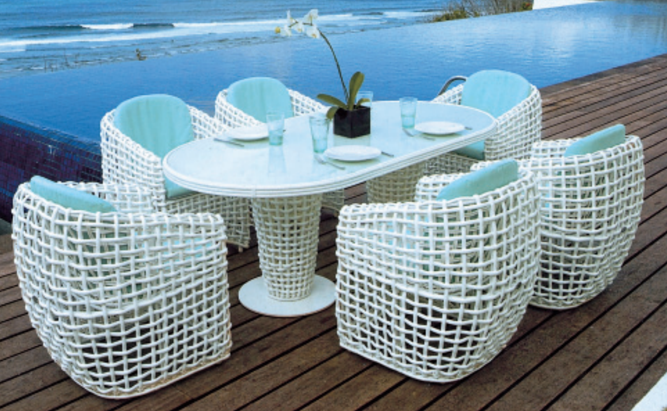 Outdoor white table and chair patio PE rattan dining table set 6 chairs outdoor chairs and tables