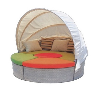 Beach luxury day bed  PE rattan resin wicker cabana day beds outdoor hotel pool cabana daybed