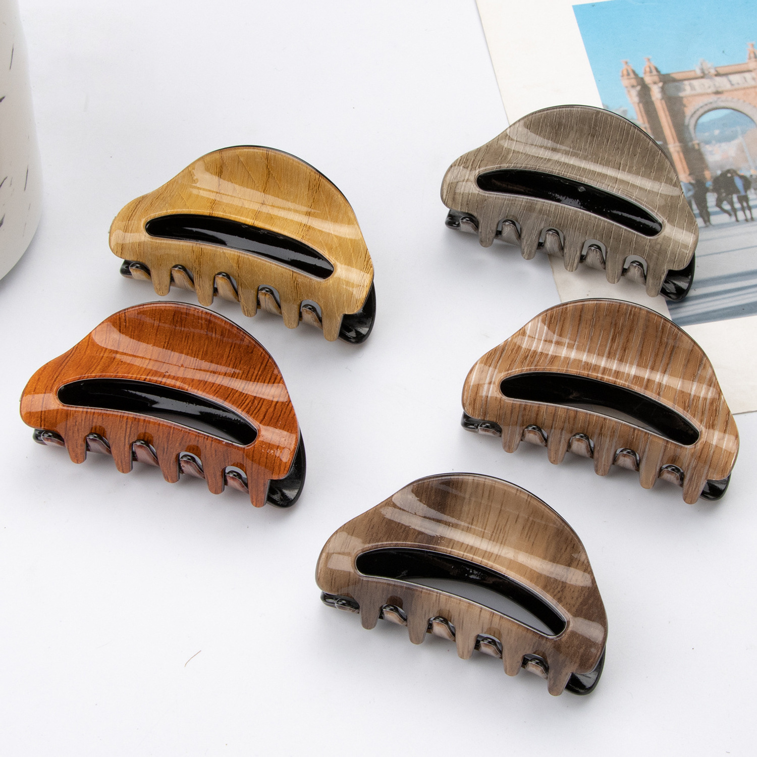 Yiwu Factory Wholesale Korean Dumpling Shape Imitation Wood Grain Hair Clamp Accessories Lady Wooden Plastic Hair Claw Clips