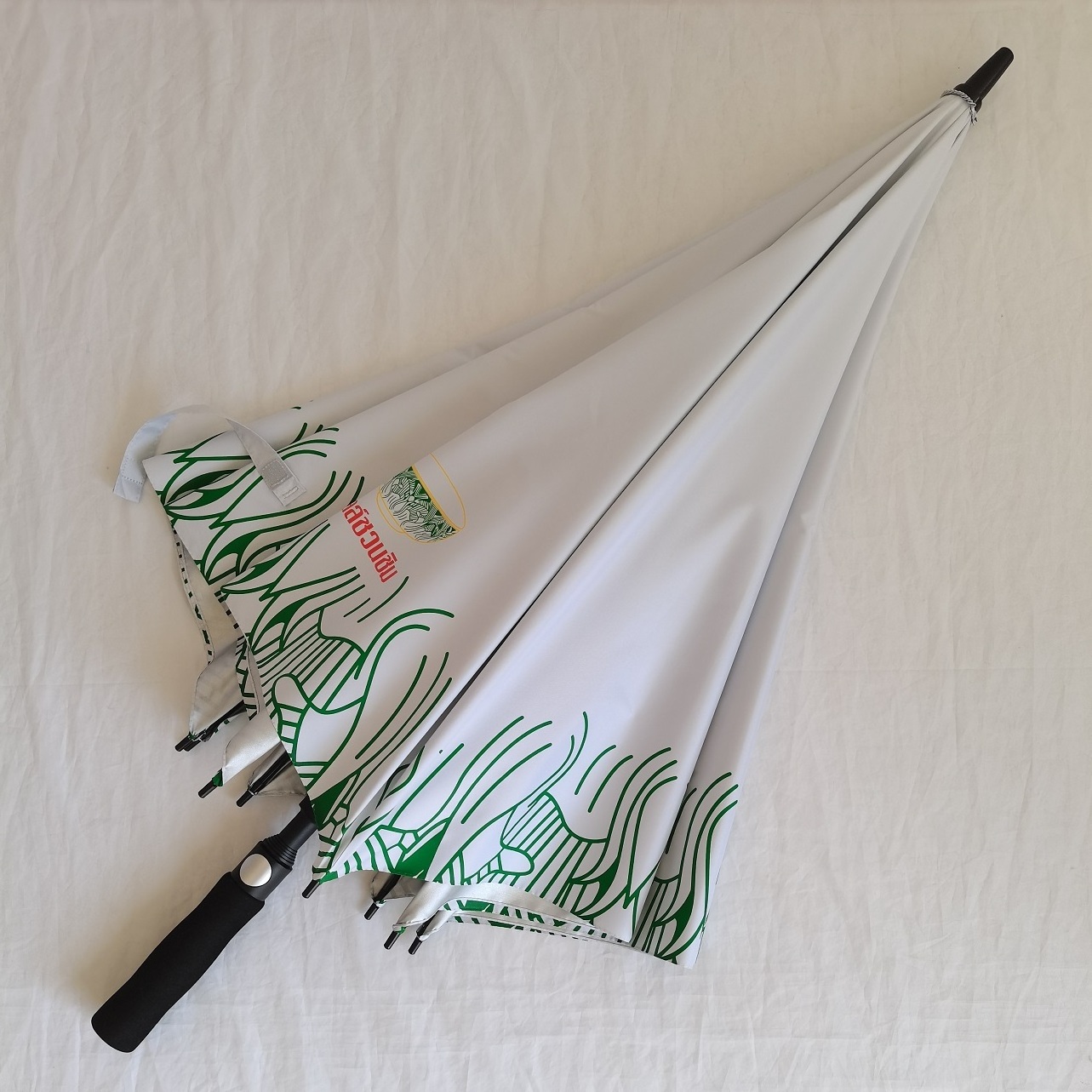 White color fabric with SILVER UV coating  auto open golf umbrella with customized full printing