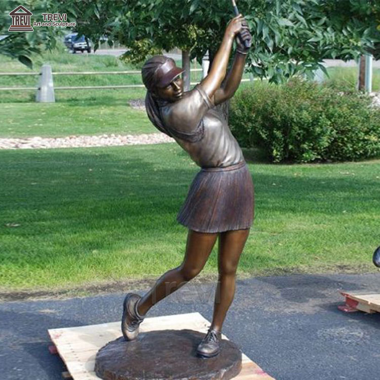 Sports Ground Outdoor Golfeur Woman Man Playing Golf Cast Bronze Statue