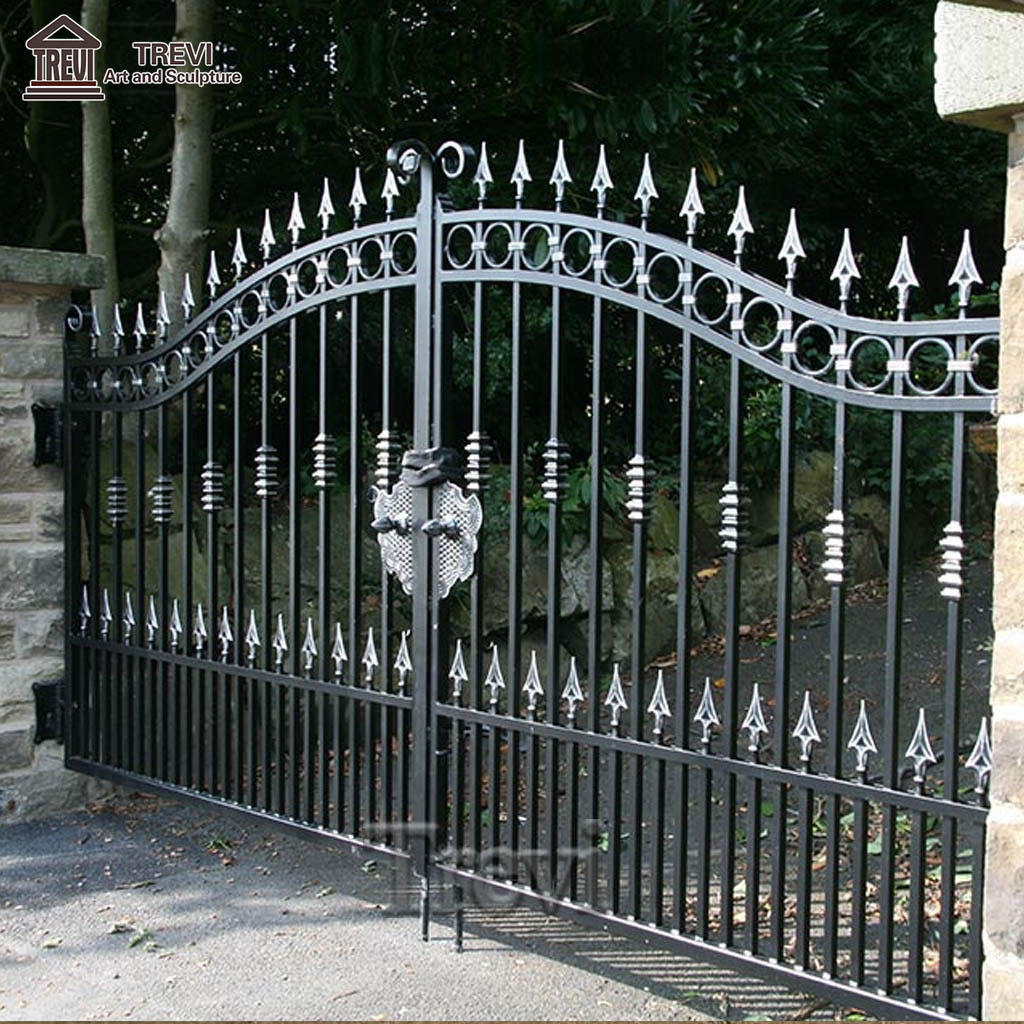 High Quality Outdoor garden new Design Wrought Iron Gate Metal Ornaments For Decoration