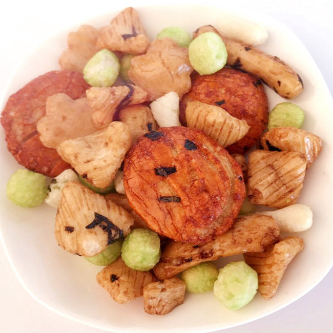 Roasted Rice Crackers & Peanuts Mix Snack Food