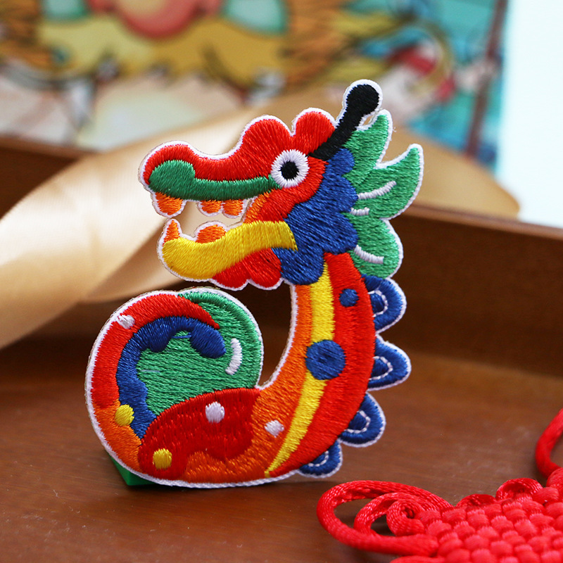 2024 Colorful dragon Chinese New Year zodiac cloth sticker accessories applique cloth embroidered with broken patches