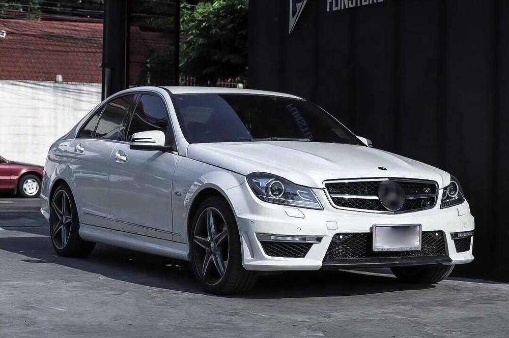 For Mercedes-Benz C-Class W204 change C63 AMG BODY kit