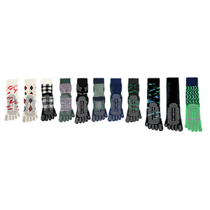 Summer mid-calf Pilates non-slip sports wholesale dot glue five fingers long yoga socks for women