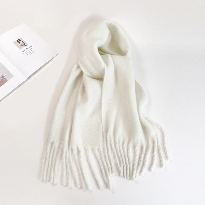 Youki Autumn and Winter Seahorse Hair Versatile High Grade Feel Wearing Plush Solid Color Scarf for Women