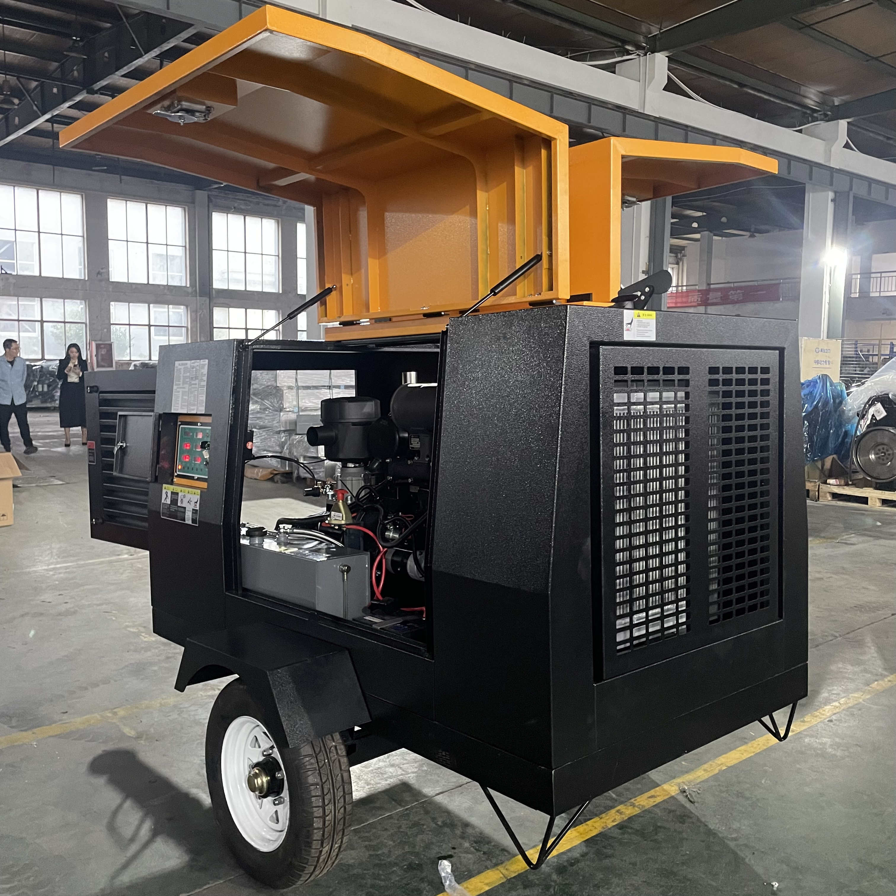 Portable Cheap Mobile 5m3/min Air Displacement 8 Bar  Diesel Screw  Air Compressor 185CFM  for Sand Blasting