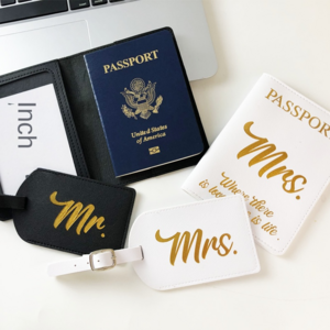 Custom logo mr and mrs leather luggage tag and passport wallet ticket couple passport holder