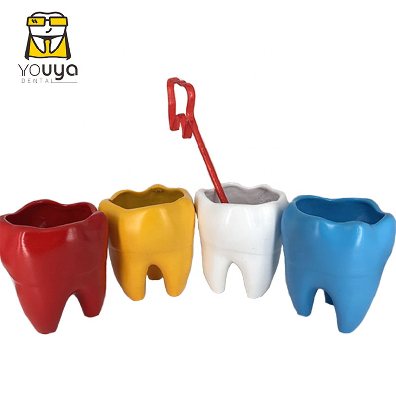 Lovely Wholesale Tooth Shaped Resin Pen Holder For Dental Gift