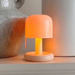 Mushroom Table Light Portable Table Lamp Rechargeable Modern Light Small Battery Operated Lamp Night Light for Indoor Outdoor