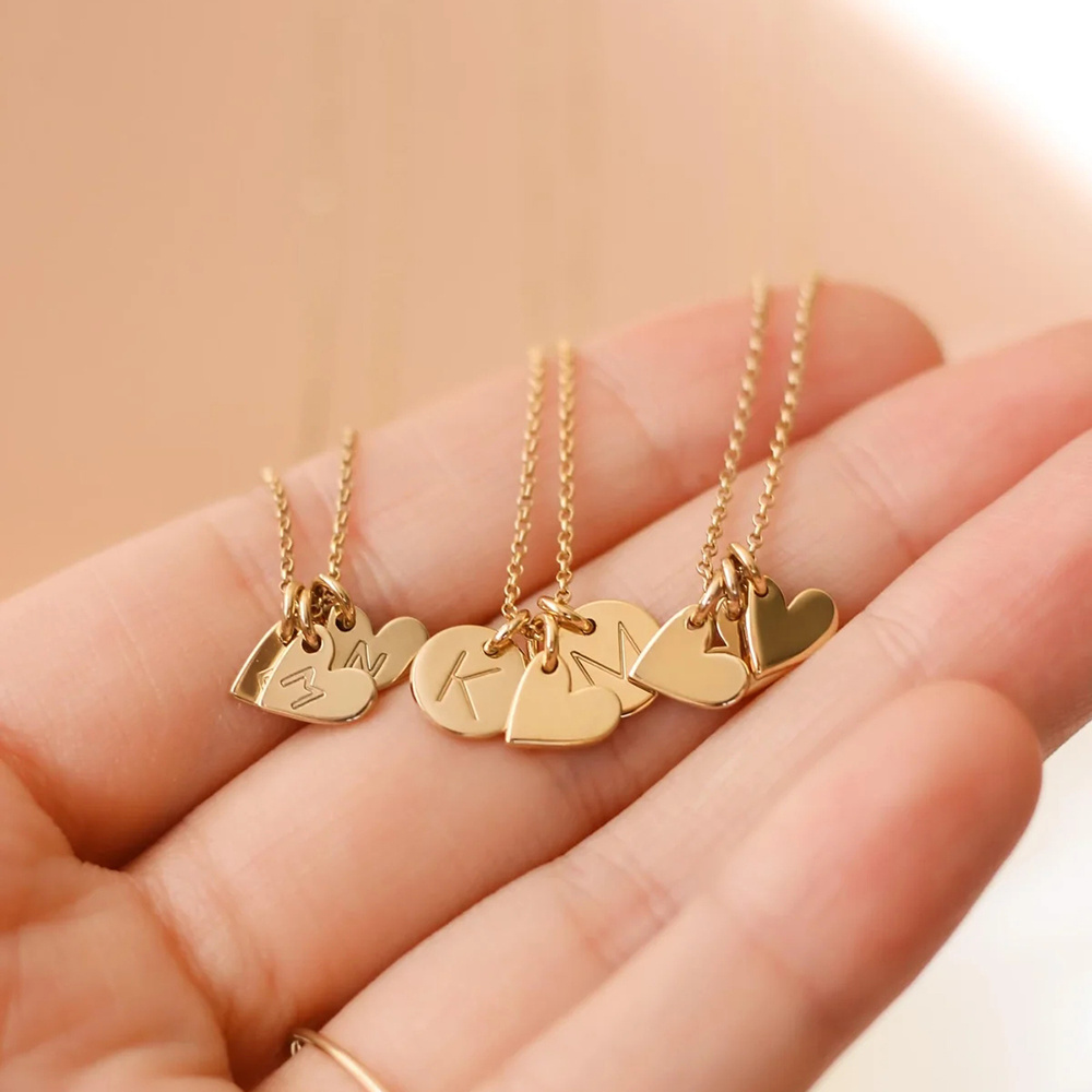 18k Gold Plated Initial Letter Necklace Personalized Heart Coin Disc Engrave A-Z Alphabet Necklace Women Stainless Steel Jewelry