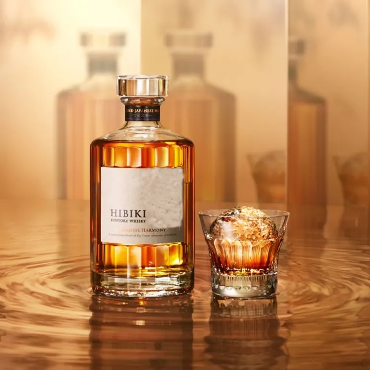 Exquisite transparent square empty 100ml 500ml 700ml 750ml whiskey rum brandy XO spirit glass bottle with spiral cork