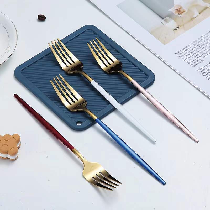 24 PCS Trending Products High Quality Stainless Steel Fork And Knife Set Cutlery