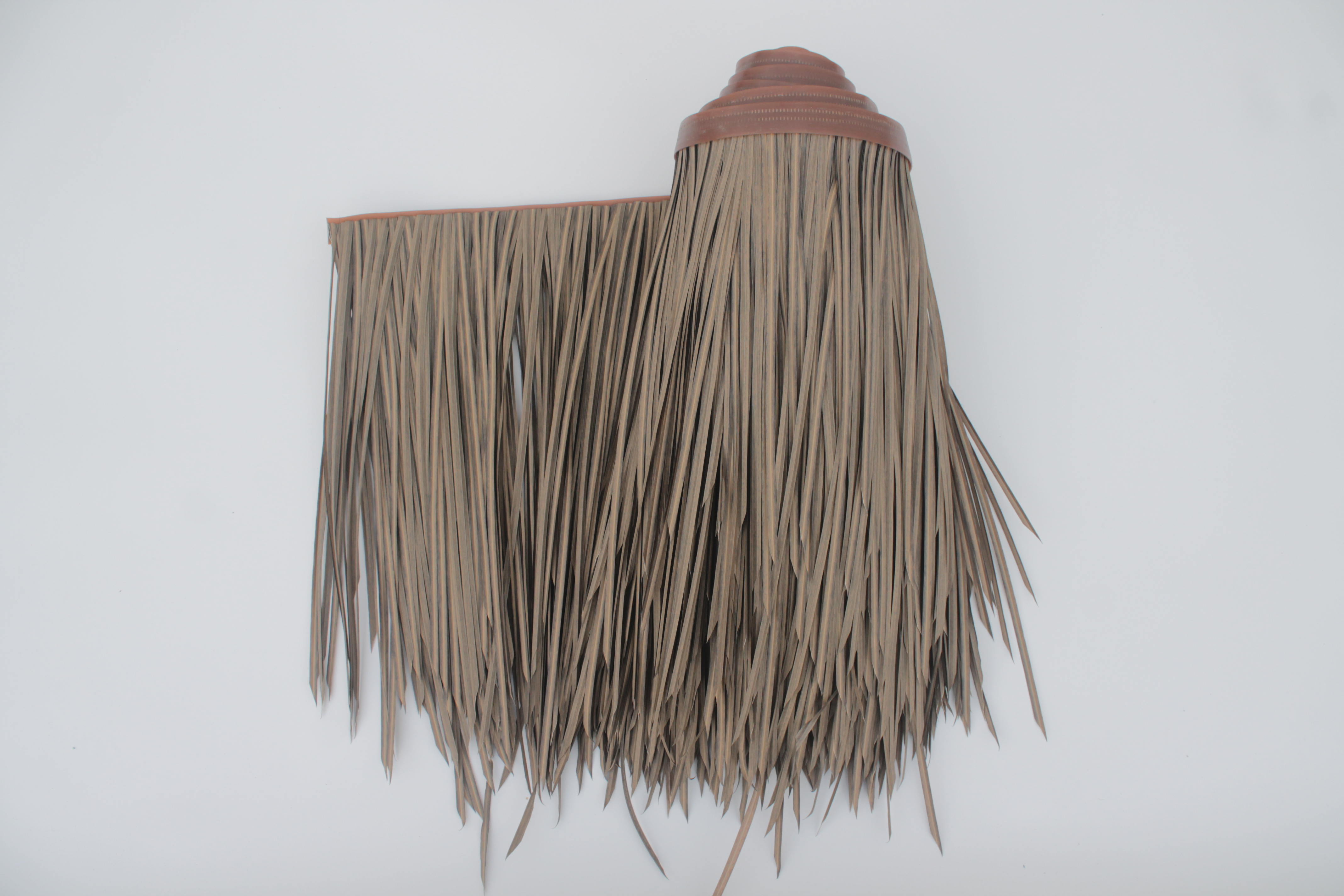 High Quality Fireproof  Artificial Synthetic Palm Thatch Professional Thatch Beach Umbrella