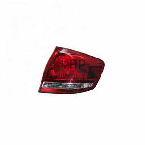 81560-20A10 81550-20A10 Tail Lamp Lights For Allion 2004 2005 2006 2007 Accessories