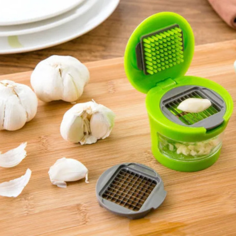 Kitchen Accessories Portable Multifunction Hand Press Food Garlic Cutter Mini Chopper Manual Garlic Cutter