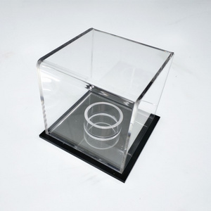 Factory customized  clear acrylic golf ball display box case stand