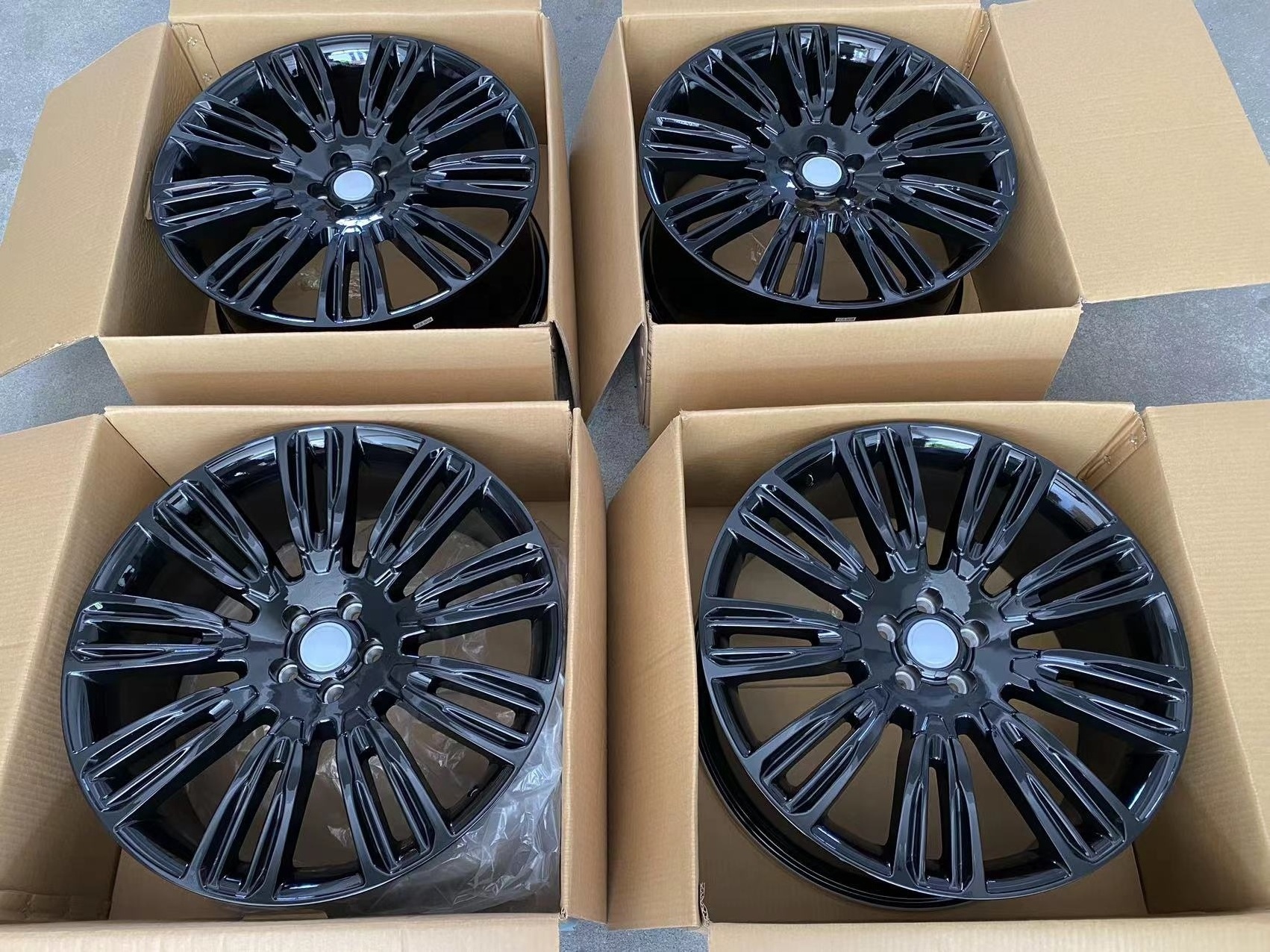 Wholesale 22 inch Black 5X108 5X120 Gloss Black Alloy Rims Passenger Car Wheels For range rover evoque Car Rims