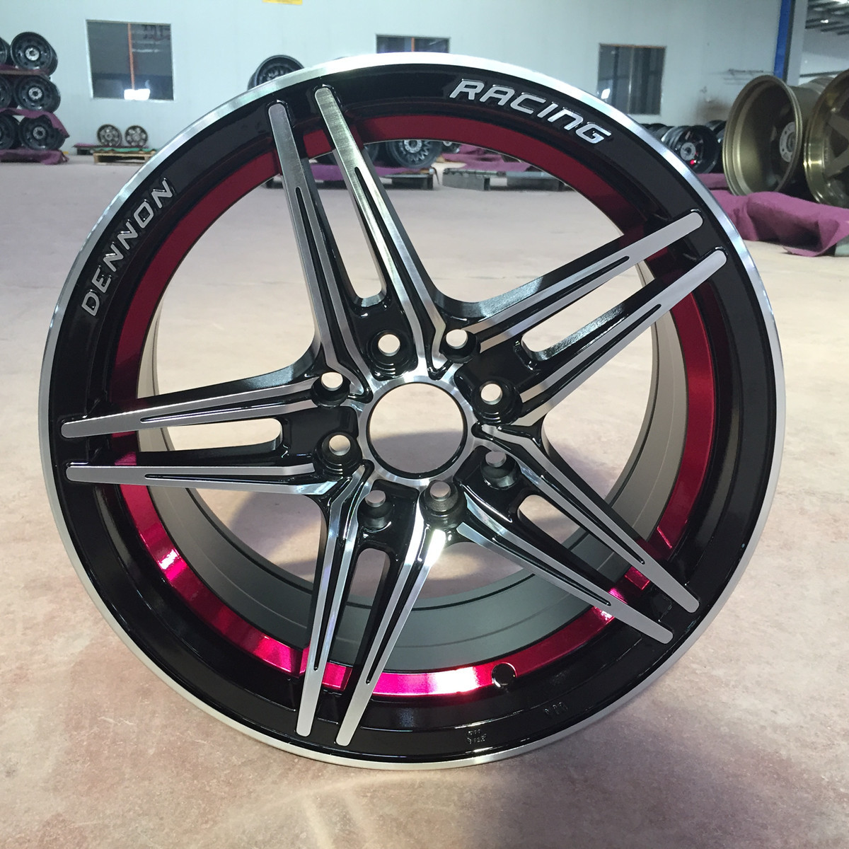 Cool Star Shape Design 8 Holes 100 108 114.3 PCD Alloy Forged Wheels Rims For Sale