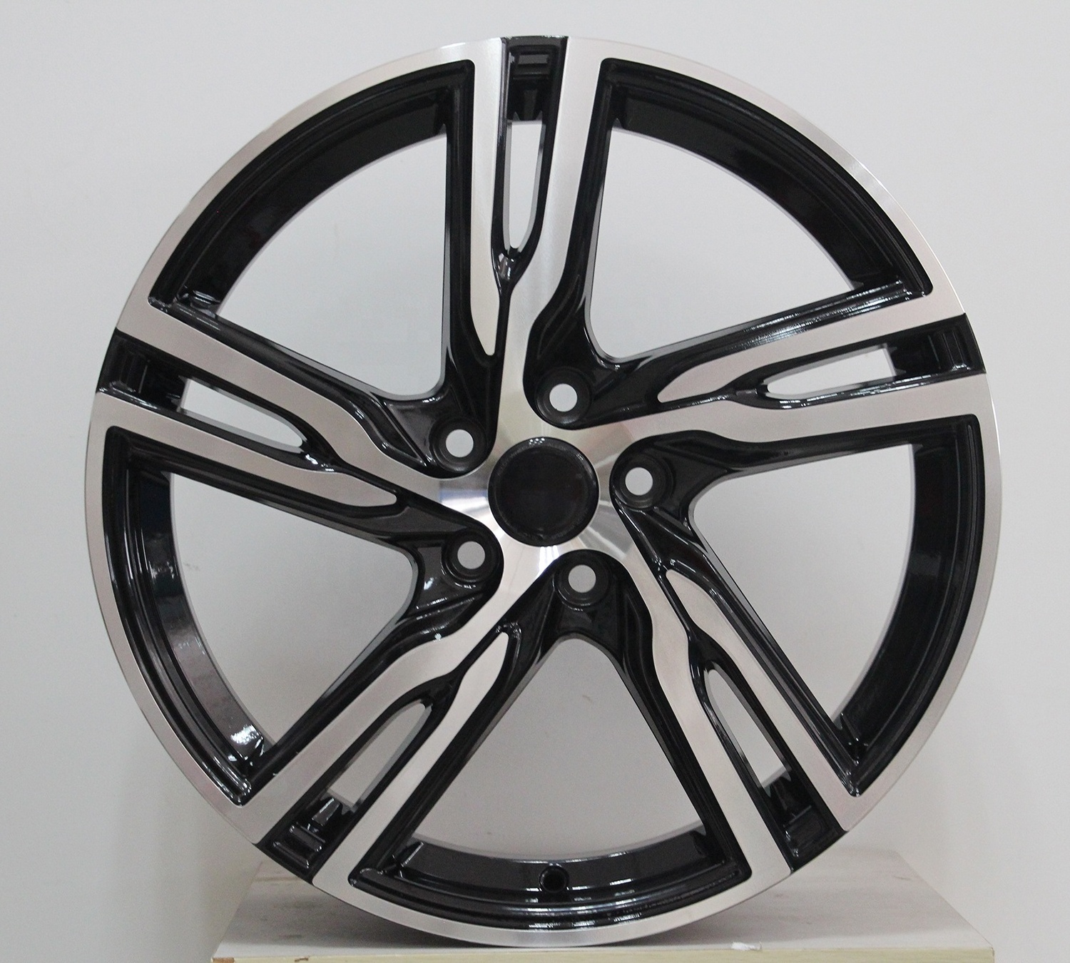 Factory Sale rim 18 19 inch 5X108 car wheel for volvo s60 s90 v40 v60 v90