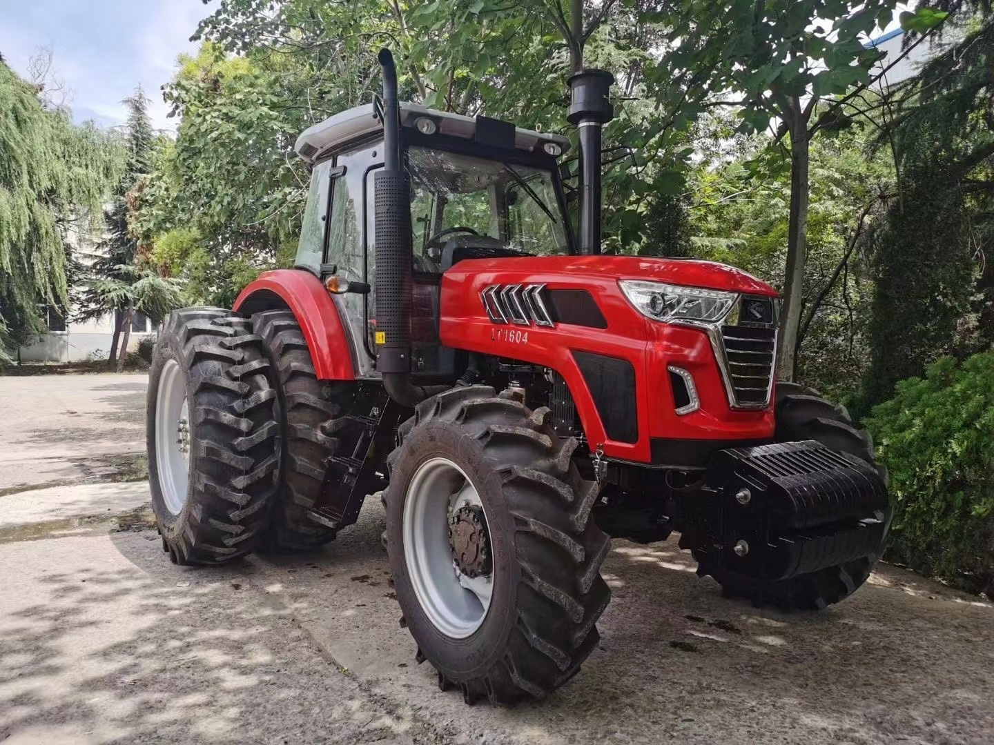 Mini crawler tractor agricultural machinery farm tractor 80 hp tractor for sale