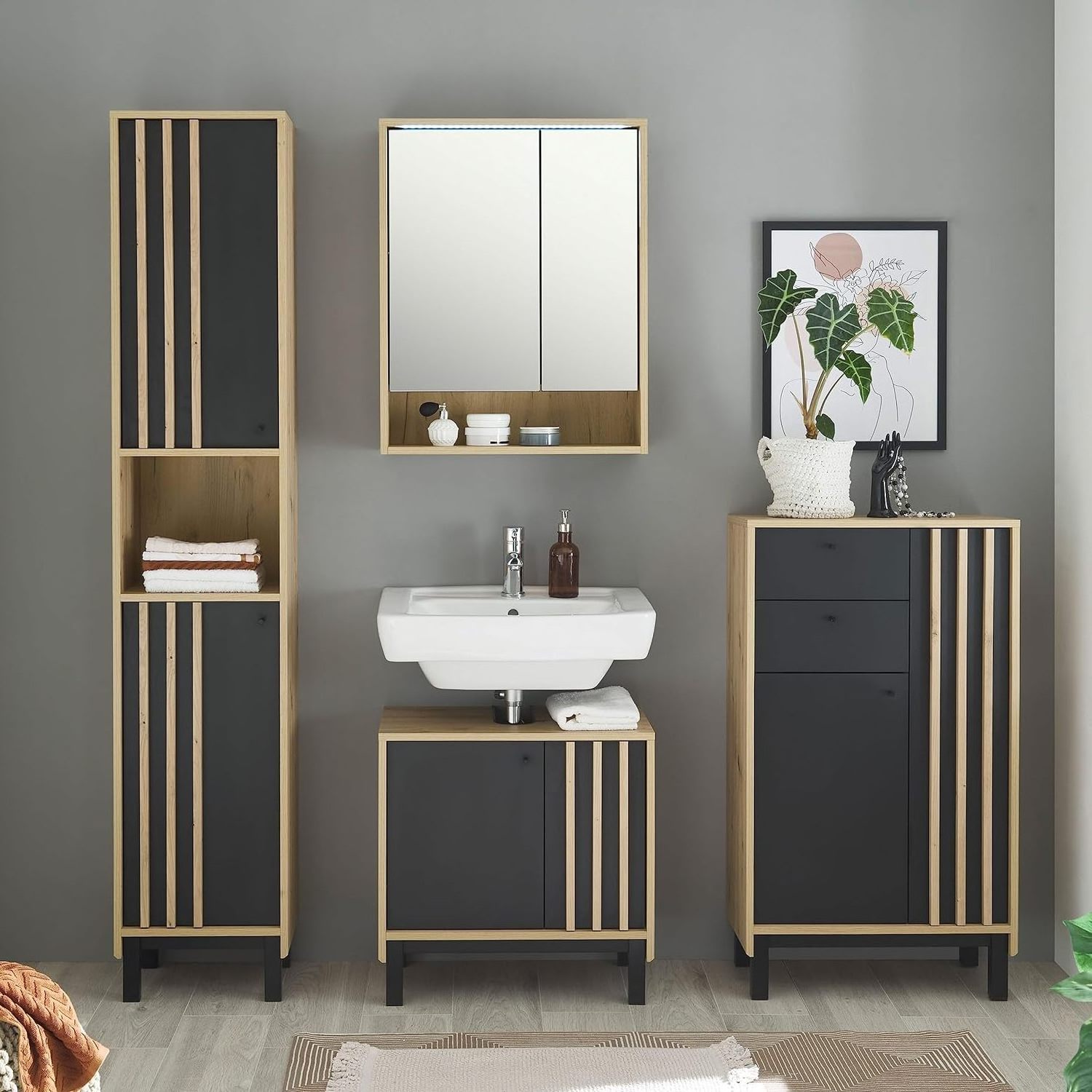 Freestanding Storage Cabinet Bathroom Tall Slim Cabinet with Doors and Adjustable Shelves Flood Standing Linen Tower Cabinet