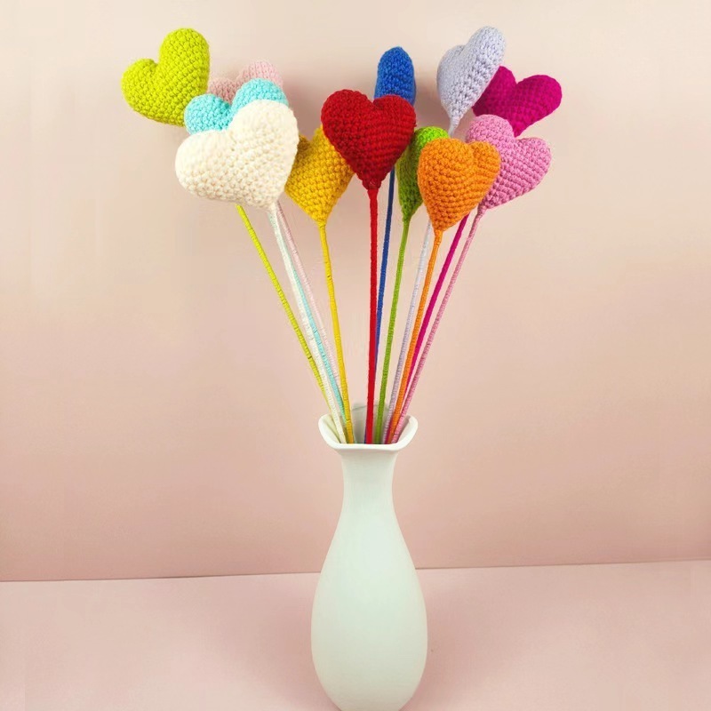 Hand Crocheted Pastel Hearts Bouquet Creative Yarn Crochet Flower Colorful Knitted Flower Bouquet Home Party Decoration