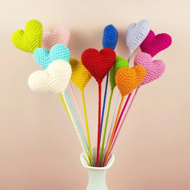 Hand Crocheted Pastel Hearts Bouquet Creative Yarn Crochet Flower Colorful Knitted Flower Bouquet Home Party Decoration