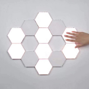 Yovee 10pcs/set Modular Touch Induction Magnetic Lamp DIY Quantum Honeycomb Wall Lamp