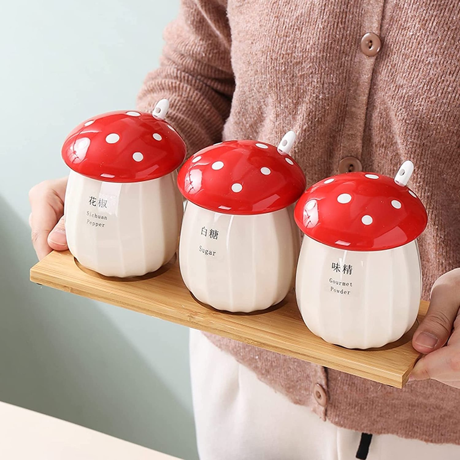 Exquisite Mushroom Ceramic Spice Jars Spice Containers Kitchen Sugar Salt Condiment Jars Set with Lids Spoons and Tray