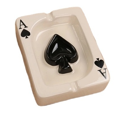 Creative Ceramic Playing Cards Cigarette Ashtray Desktop Smoking Ash Tray for Gift or Home Office Decoration