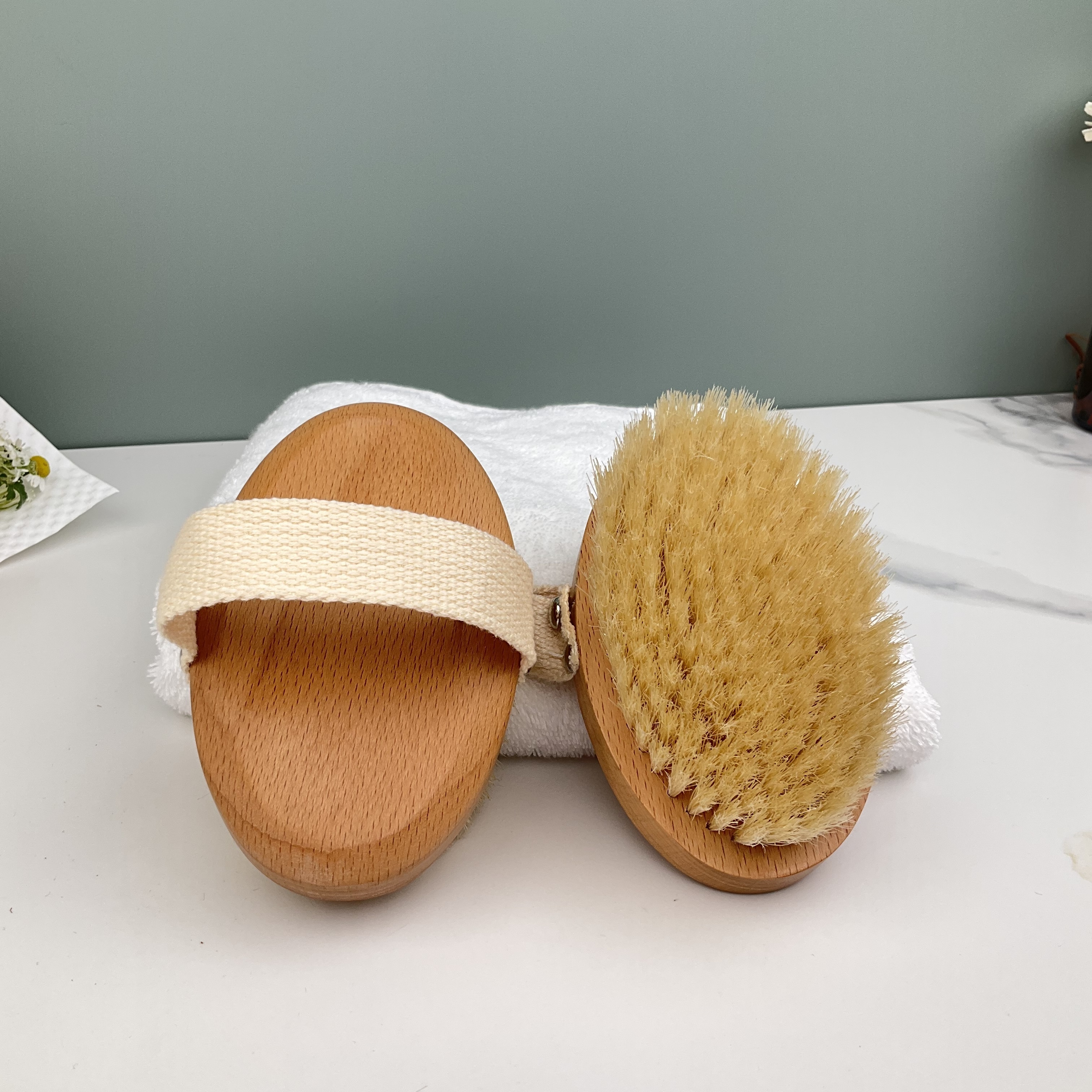 OEM Wholesale Private Label Custom Logo Natural Sisal Vegan Boar Bristle Brushes Wet Brushing Bamboo Wooden Dry Body Bath Brush