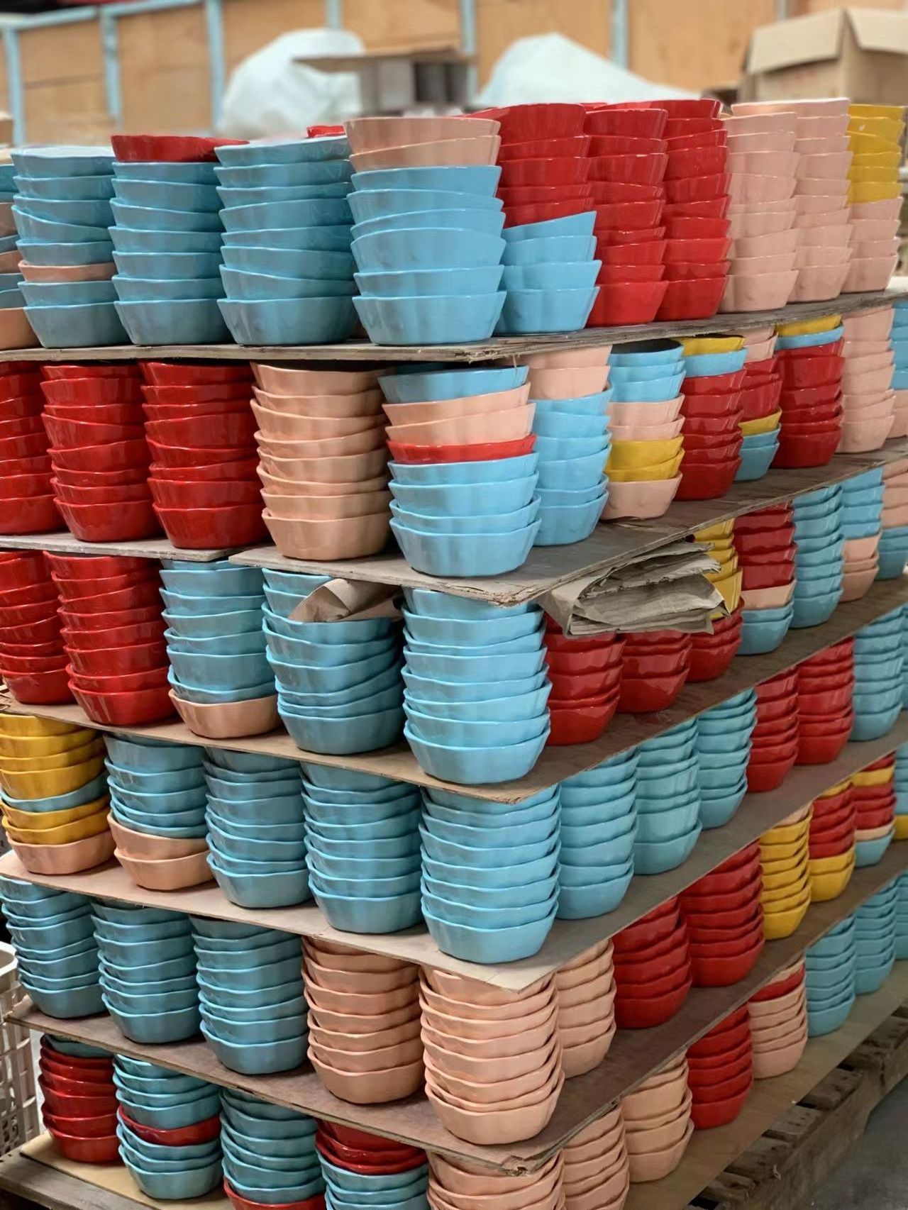 Factory Wholesale Stocked Ceramic Porcelain Dinner Stock Plate Dish Bowls Coffee Tea Soup Mugs And Cups Dinnerware Sale By Tons