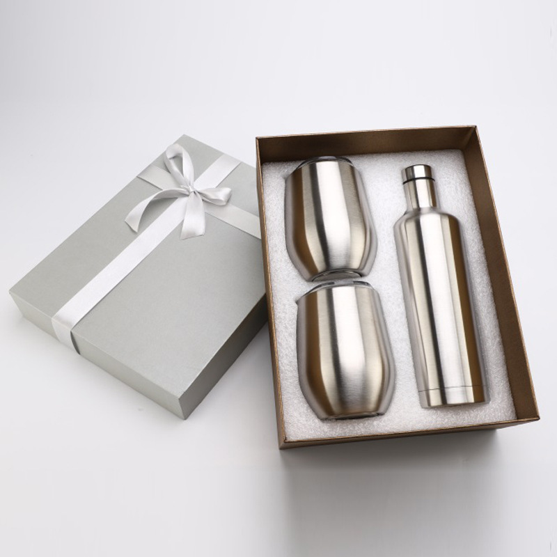 Customized gifts 500ml 18oz 304 stainless steel Double Wall Vacuum Insulated beer wine bottle and cup set