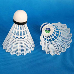 2020 Top sale durable class A fiber 3/2 layers cork buy badminton brand nylon badminton shuttlecocks china