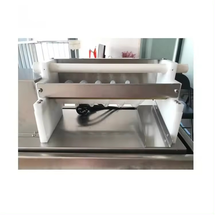 Best Selling 30kg/hour Small Automatic Boiled Chicken and Duck Peeler Quail Egg Peeler with Water Recirculation System