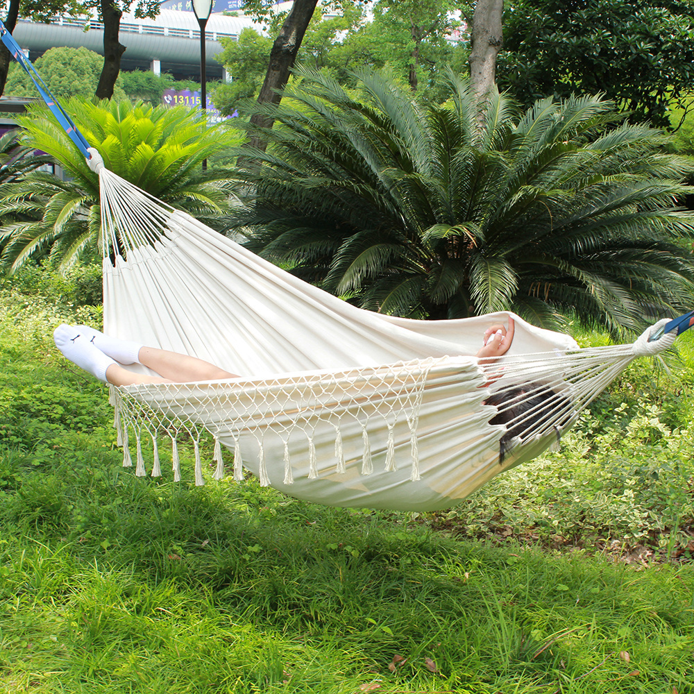 Hot Sale Bohemian Style Outdoor Leisure Heavy Duty Fringe Tassel Tree Hammock Small Package Bed Hanging Hammocks