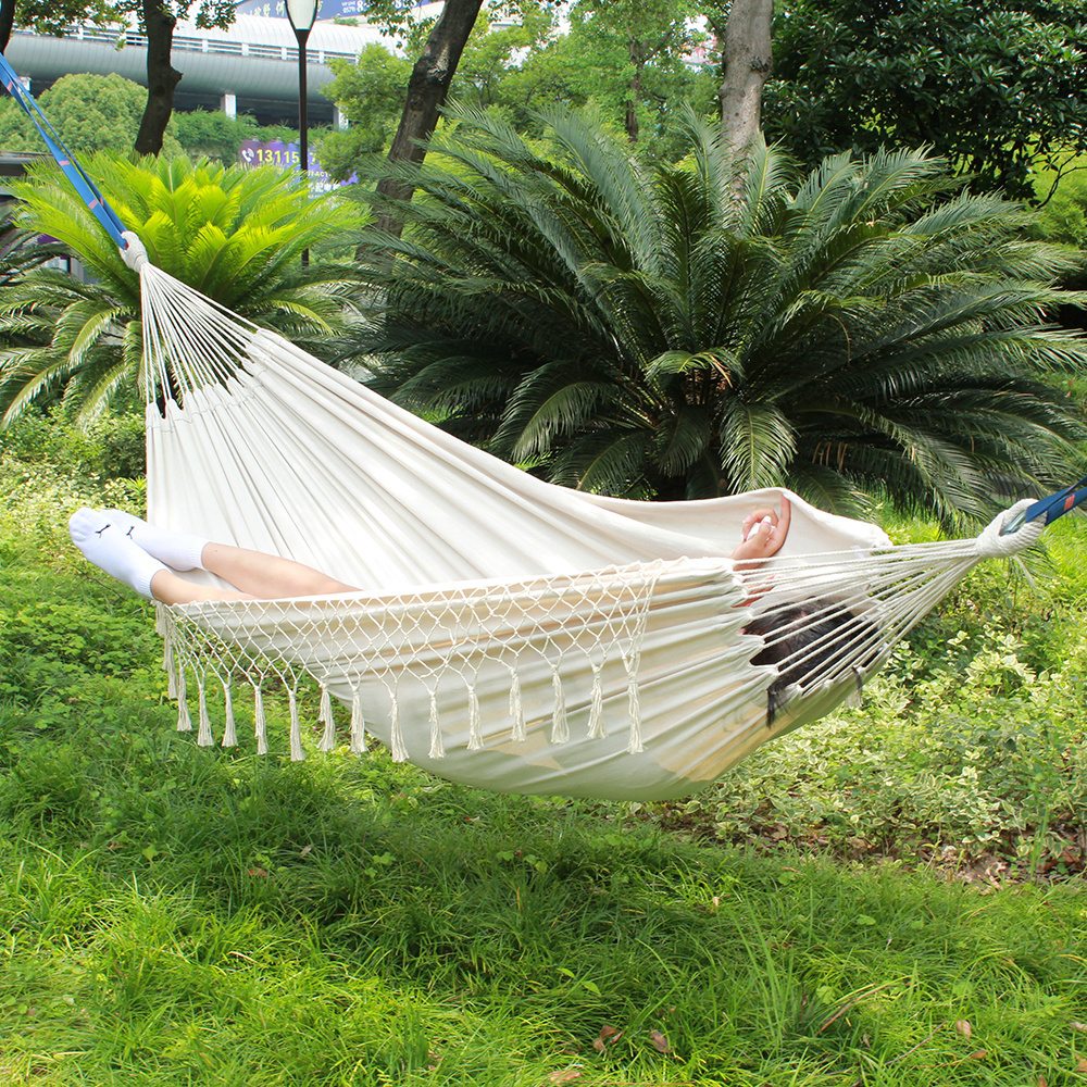 Hot Sale Bohemian Style Outdoor Leisure Heavy Duty Fringe Tassel Tree Hammock Small Package Bed Hanging Hammocks