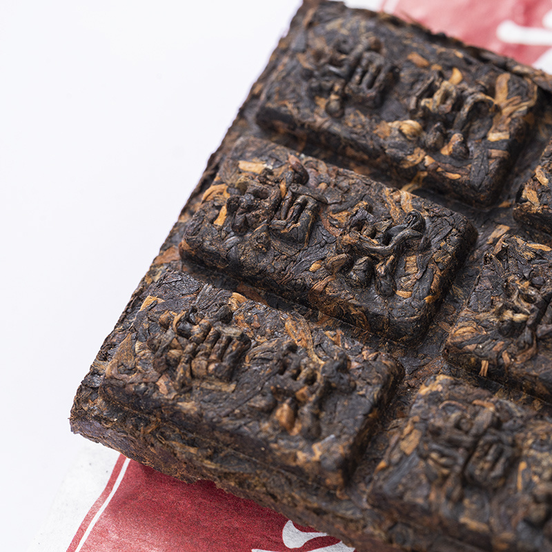 Yiqingyuan special yunnan puer  brick tea