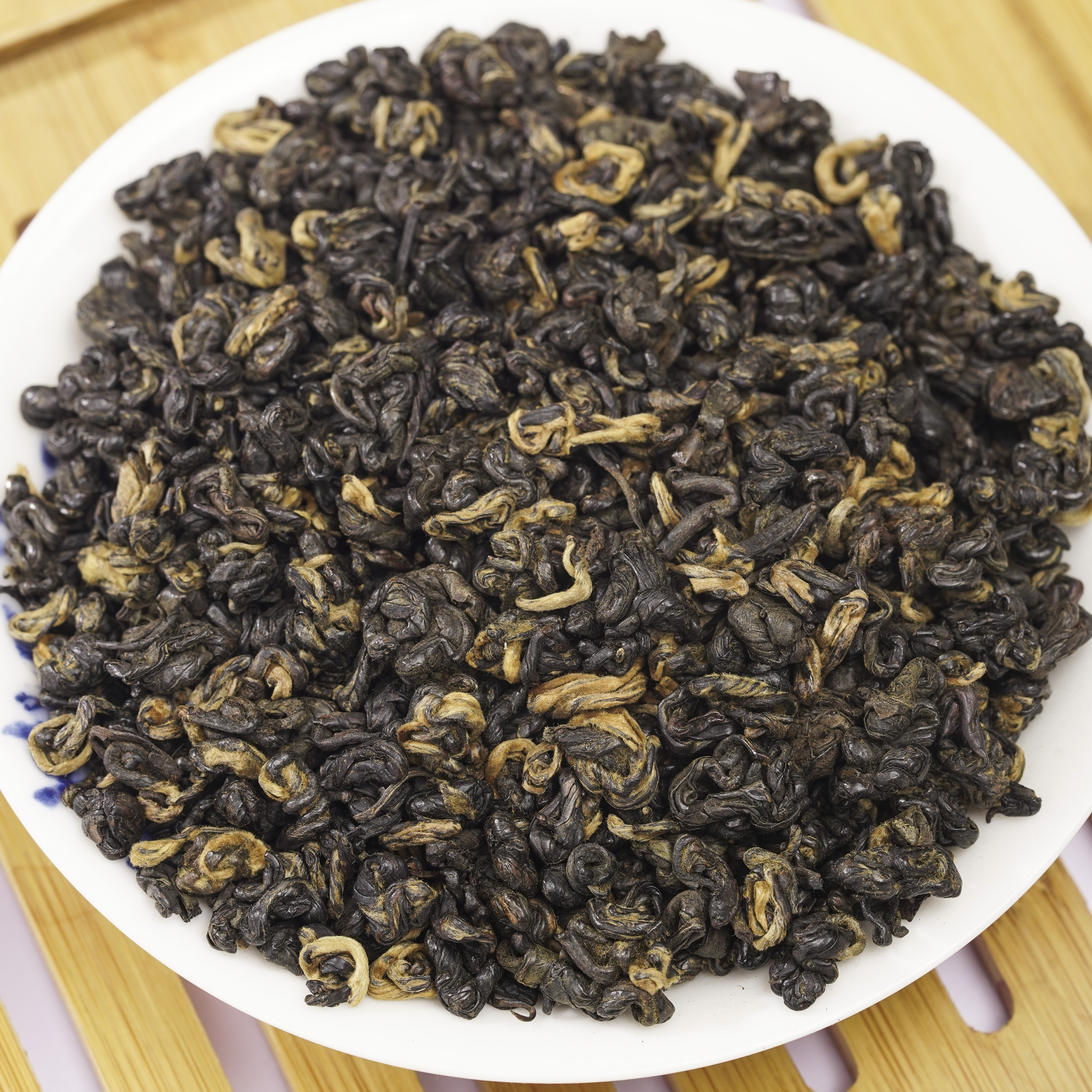 luxury grade China yunnan Black snail tea golden tips yunnan dian hong luo cha black fermented tea