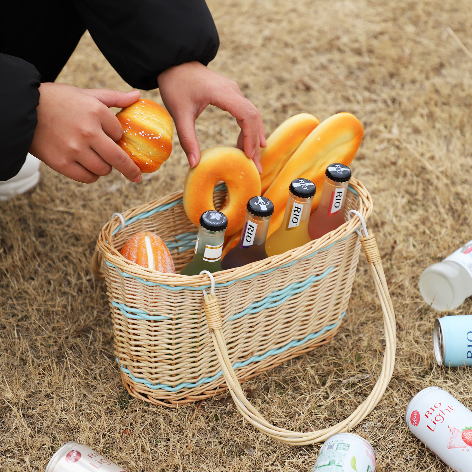 Wholesale  New Rattan Food Gift Storage Wicker Spring Design Portable Cheap Kid Customized Picnic easter Hamper Basket