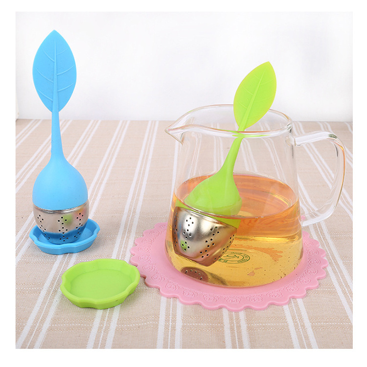 Manufacturer's direct selling reusable convenient tea maker set, silicone tea filter, metal tea set