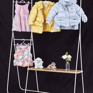 Newly Design Store White Floor Metal Wooden Children's Clothing Display Rack